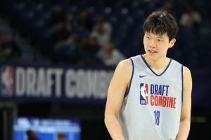 苏群：有11支球队让杨瀚森单独试训 步行者&老鹰&独行侠很喜欢他