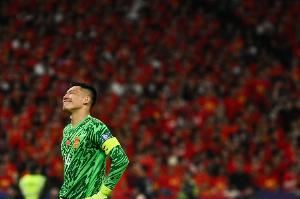 北青体育：国足教练组还需要通过进一步观察，来决定一门归属