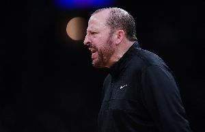 把烂泥扶上墙！锡伯杜来尼克斯前13位主帅 季后赛7胜&系列赛1胜