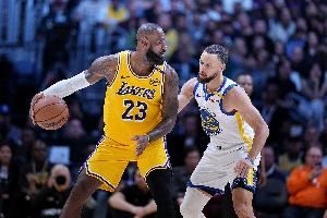 卡莱尔：詹姆斯和库里仍是现今NBA的“黄金标准”
