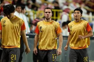 塞鸟归化后首次先发！上一场替补首秀45分钟，完成国足唯一射正