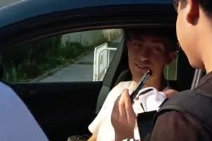 人气爆棚！皇马球迷排成一长串，怀森坐车内慢慢给美凌格签名合影